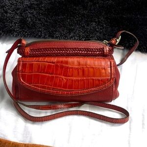 Brighton Red Croc Pebbled Leather crossbody Organizer
Purse Phone Pocket Small